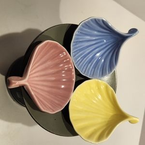 3 sea shell dishes